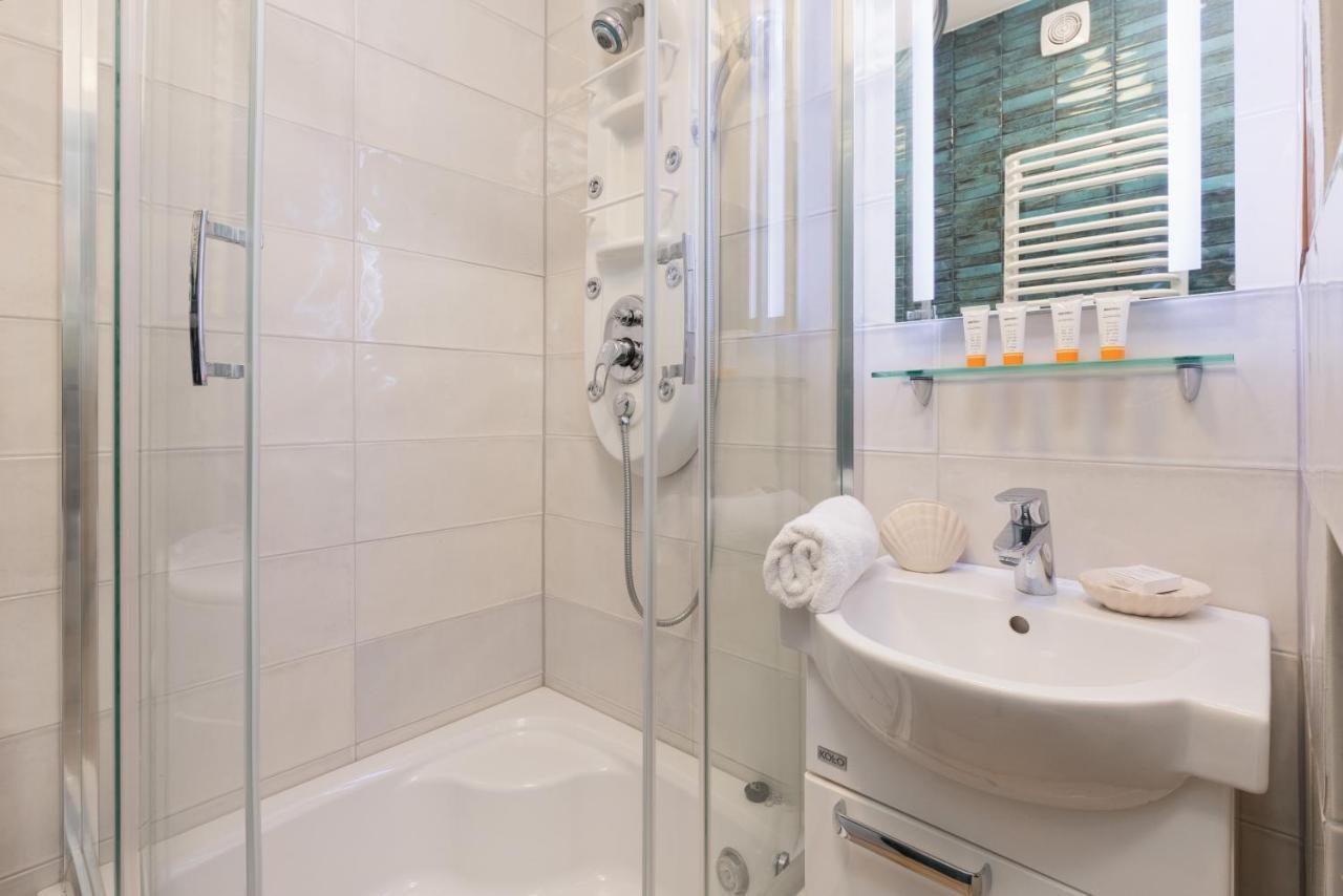 Mokotow Apartments Reytan By Noclegi Renters Varşovia Exterior foto